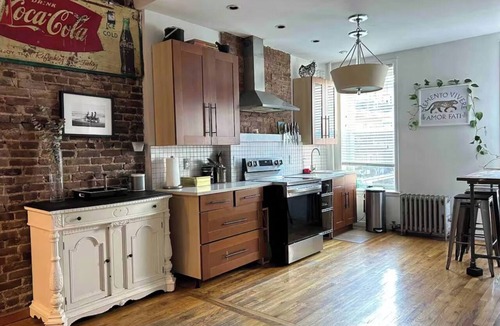 Park Slope Apartment | Charming Shared Unit with Host. Beautiful Park Slope on 5th Ave