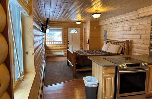 Cooper Landing Apartment | Charming Studio in Cooper Landing – Close to Trails & Outdoor Adventures