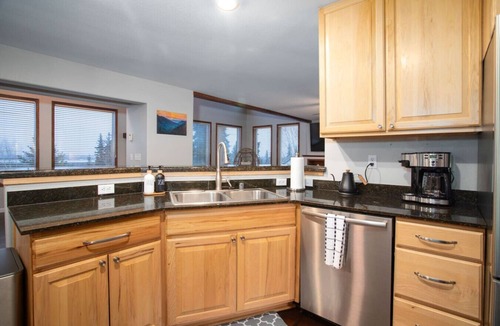 Fairbanks House | Chena Ridge Grand Estate 7b4b w/Breathtaking Views