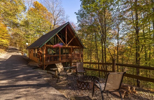 Rockbridge Cabin | Chickadee Cabin (Hocking Hills area)