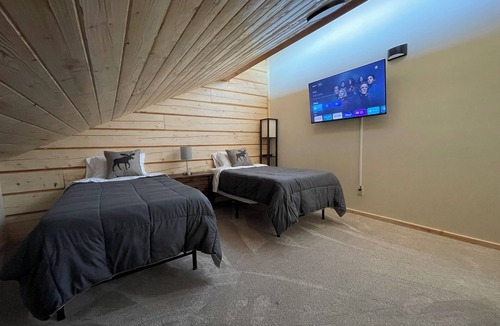 Salcha House | Clayhill Cabin - Fairbanks North Star Borough
