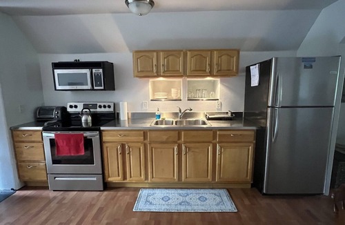 Susitna North Cottage | Close to Talkeetna, with easy access to Parks Hwy, walk to Denali Brewery Co.