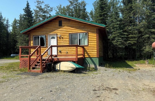 Cohoe Cabin | Cohoe Loop Kasilof Cabin: Sleeps family of 3