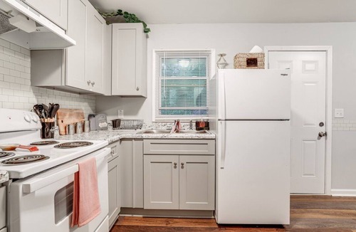Belvedere Park House | Comfortable Decatur Home 21 min to Atlanta FIFA 2026 Ready