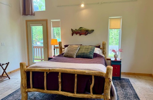 Cooper Landing House | Cooper Landing Lakebound Retreat