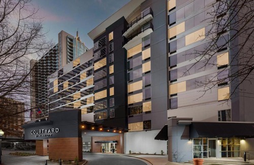 North Buckhead Hotel | Courtyard by Marriott Atlanta Buckhead