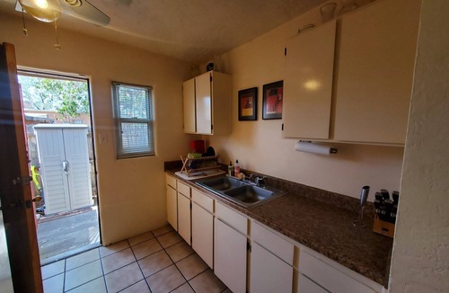 Silver Hill Condo | Cozy 1-bedroom condo in the desired Nob Hill Albuquerque
