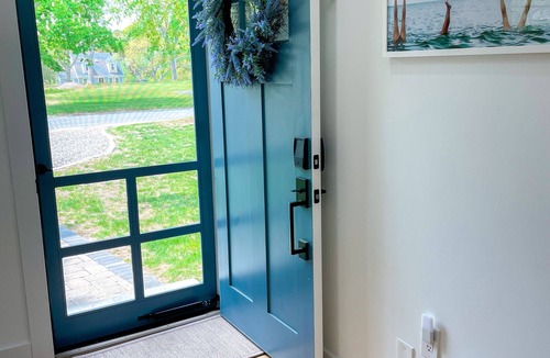 West Hyannisport House | Cozy BRAND NEW.3 bed 1 Bath, .8 Mile to Beach.