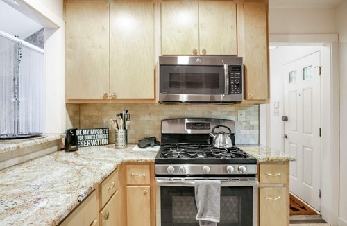 North Decatur House | ★ Cozy Brookhaven Retreat ★ up to 8 Guests
