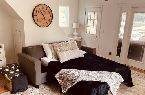 Rome City Cottage | Cozy cottage nestled on a beautiful all sports and fishing lake!