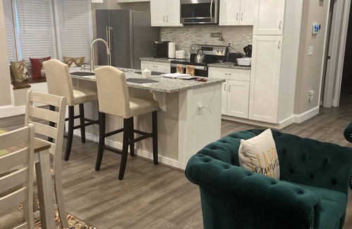 Woodstock House | Cozy Country Livin'! Short to Mid Term Stays Welcome! Lakepoint Sports Complex!