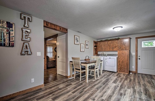 Goshen House | Cozy Goshen Farmhouse ~ 9 Mi to Amish Acres