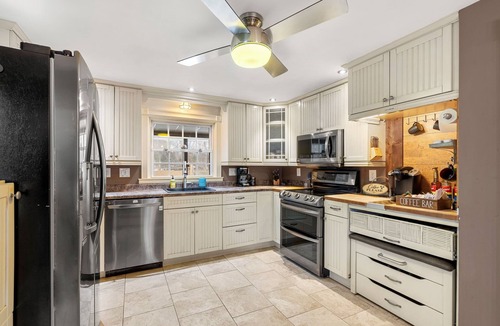 Nashua House | Cozy home with hot tub minutes to downtown Nashua and Shops