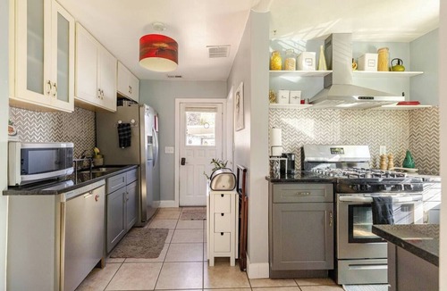 Salt Lake City House | Cozy Millcreek Bungalow Spa Bath Great for Extended Stays Pet-Friendly