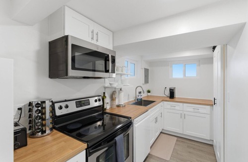 South Salt Lake House | Cozy Modern 2BR in Millcreek - 10 Min to SLC & Mountains