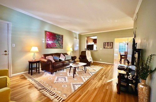 Garden Hills Condo | 💖Cozy n Serene Buckhead Condo✨ - Where Affordability Meets Comfort 😌