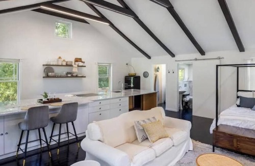 Claverack-Red Mills Cottage | Cozy, private and modern Cottage