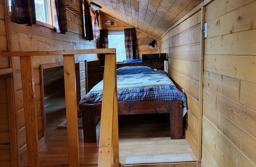 Funny River Cabin | CUTE CABIN 10 MINUTES FROM TOWN AND FISHING