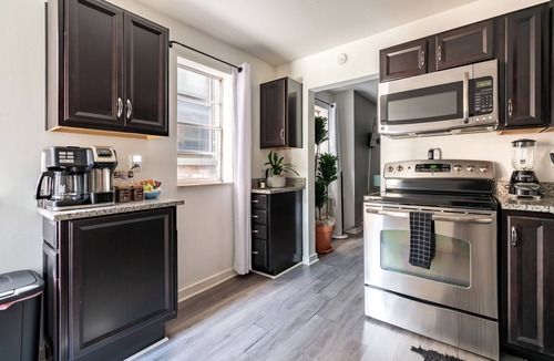 Victorian Village Resort | Dennison Full Masterhouse