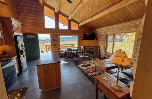 Fritz Creek Ski Chalet | Destination Alaska Charters - Cabin 2