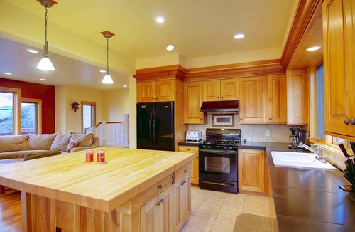 Steamboat Springs House | Dog-Friendly Mountain Escape | Fenced Patio, Epic Views, Garage, Steps to Trails & Free Town Bus