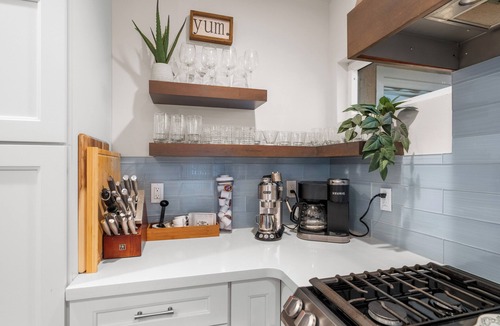 North Pacific Beach House | Dream vacation beach house - 1 min. walk to Pacific Beach & Garnet Avenue