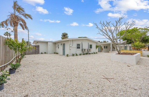 Parsuns To Cocoa Beach Apartment | Dune Drift Beachside Escape