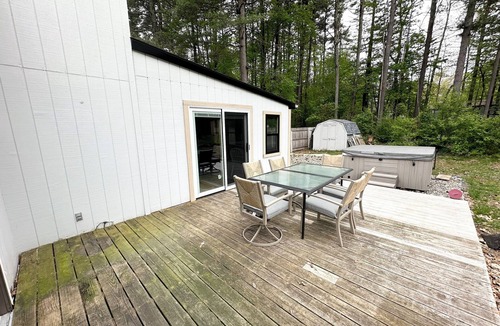 Malta House | Enchanted Forest Stay – A Cozy 3-Bedroom Townhome in Ballston Spa!