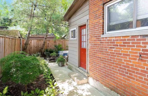 German Village Apartment | Enjoy your stay in this cozy, newly renovated condo in the heart of German Village
