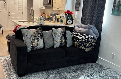 Hawthorne House | Enjoyable Suite Studio perfect for your comfortable stay!
