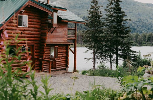 Chase Cabin | Entire Property Historic Chulitna River Lodge