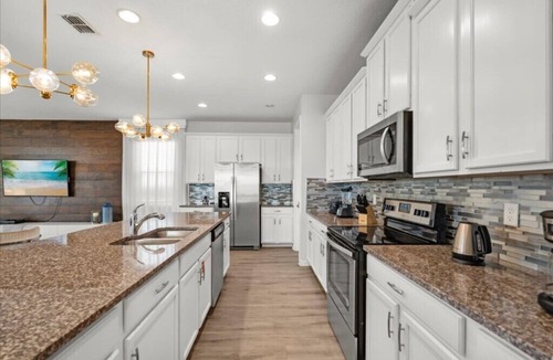 Indian Ridge Villa | EV 1560 - 9 Bed 6 Bath Villa with Screened-In Pool, Kids Custom Bedroom, Games