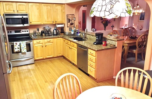 Bayshore - Klatt House | Five Star Private 4 Bedroom Home In South Anchorage. With boat availability