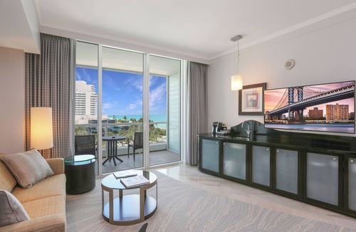 City Center Condo | Fontainebleau III Sorrento OceanView Suite FREE valet & Spa Pass No resort fees!