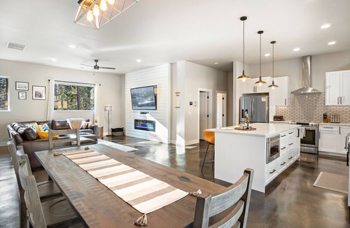 Ronald Cabin | Forested Oasis for the Whole Family- Pet Friendly! Game Room, Hot tub and more!