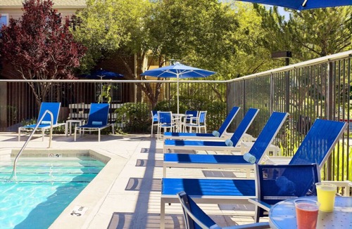 Dublin House | Fun Staycation! 2 Spacious Units with Free Parking! Pet-friendly!
