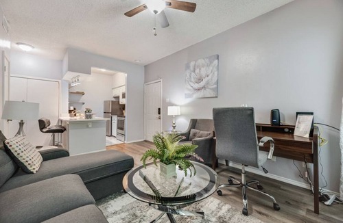 Irving Apartment | Gated Irving 1BR Work Suite - DFW 10Min · Pool+W/D - I30