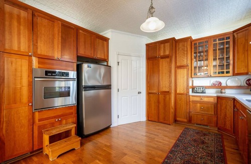 Pacific Grove House | Gingerbread - Pacific Grove House - Close to Beach