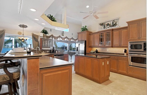 Burnt Store House | Gorgeous views w/hot tub, bikes & kayaks! Villa Laguna - SWFL Rentals