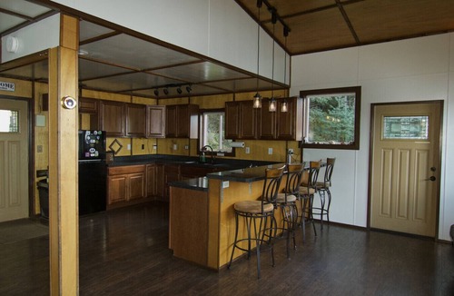 Seward Cabin | Granite Point Full Property