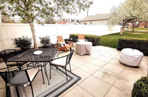 Sugar House House | Guest Favorite: 5-Star/Hot Tub/Sugarhouse/SLC