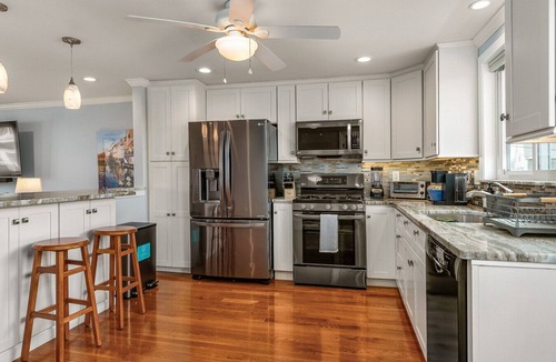 Hampton House | Hampton Beach, Free Parking, Sunsets