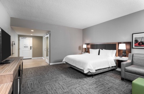 Interchange Square Hotel | Hampton Inn & Suites West Melbourne-Palm Bay Road