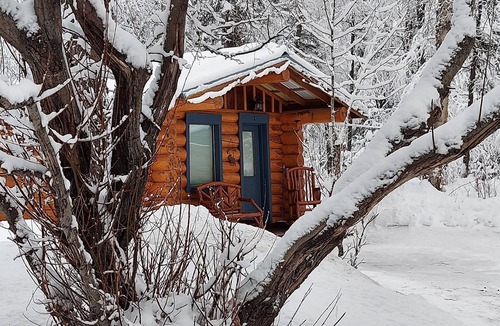Fishhook Cabin | Hatcher Pass Cabins