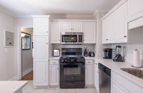 Home Park House | Heart of Midtown - Newly Renovated - Atlanta Home