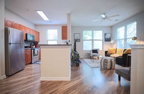 Home Park House | *Home Away From Home in Midtown/Atlantic Station*