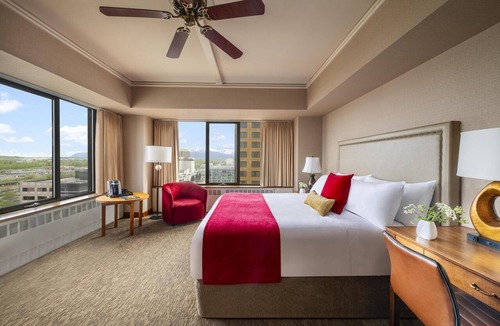 Downtown Anchorage Hotel | Hotel Captain Cook