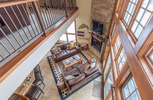 Purgatory House | HotTub-Elkpoint-True Ski In Ski Out Family &Pet Friendly