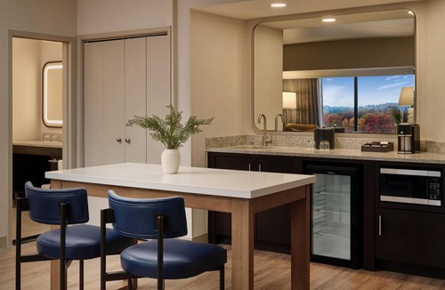 Cumberland Hotel | Hyatt Regency Suites Atlanta Northwest