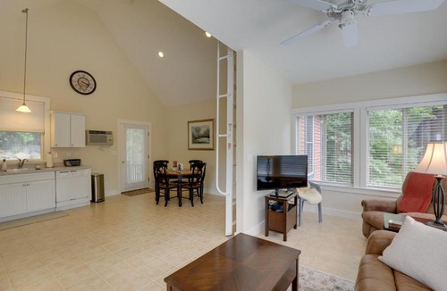 Summer Village House | Inviting Summer Village Cottage: Golf Cart & More!
